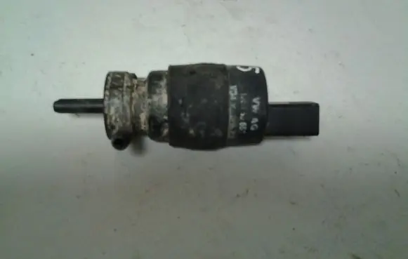 Audi A6 S6 C6 4F Windscreen/windshield washer pump 1J5955651