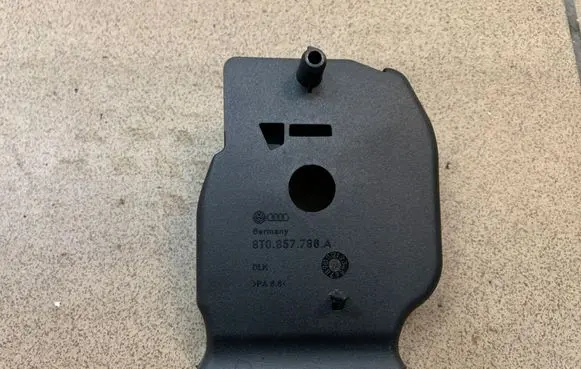 Audi A5 8T 8F Other interior part 8T0857786A