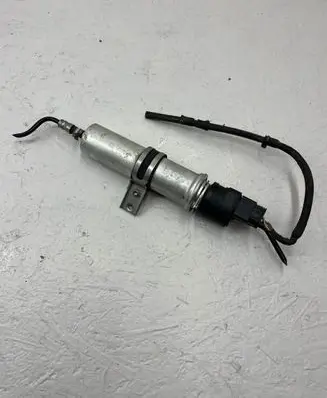 BMW 5 E60 E61 Fuel filter heater 7801209 H205