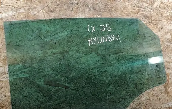 Hyundai ix35 Rear door window glass