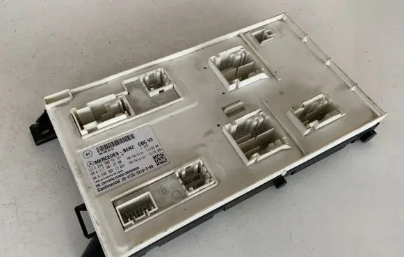 Mercedes-Benz CLA C117 X117 W117 Comfort/convenience module A2469005612 A1179012300 A2469021302
