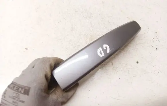 Opel Astra H Front door exterior handle 