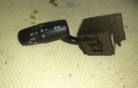 Mazda 2 Indicator stalk DA6D2