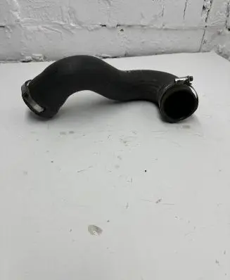 Intercooler hose/pipe