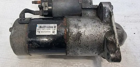 Opel Insignia A Starter motor 55585238