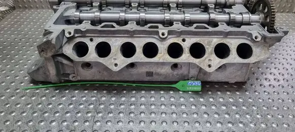 Volvo XC60 Engine head S26378325 31401431 31401335