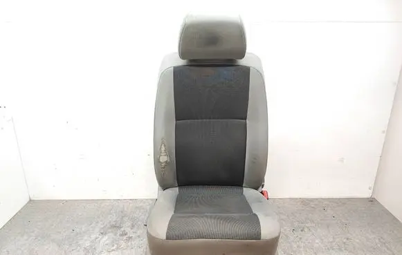 Volkswagen Transporter - Caravelle T5 Front passenger seat 7H0881303E