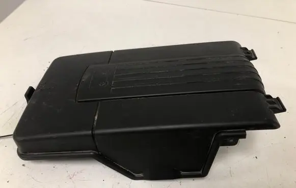 Audi Q3 8U Battery box tray cover/lid 3C0915443A