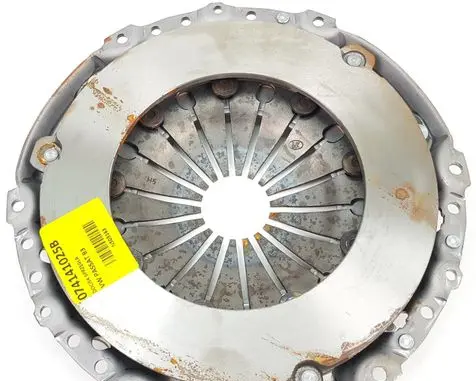 Volkswagen PASSAT B4 Pressure plate 074141025B
