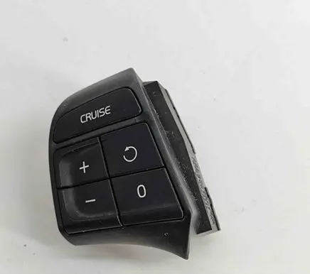 Volvo S40 Steering wheel buttons/switches 31264954
