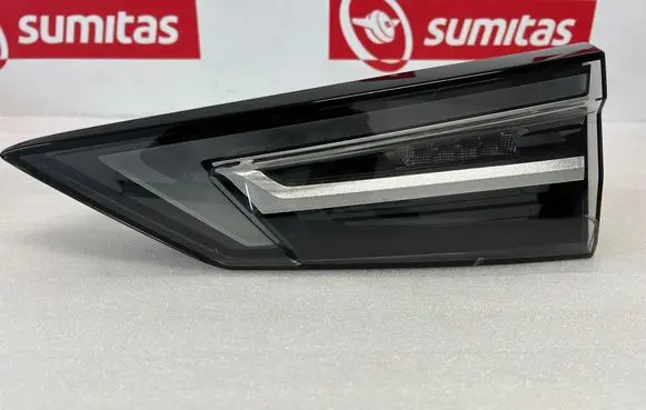 Nissan Qashqai J12 Tailgate rear/tail lights 26550HN22A 01710902AB 2SD3053