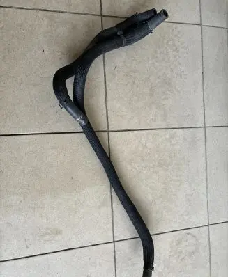 Chevrolet Corvette C7 Engine coolant pipe/hose 84189802