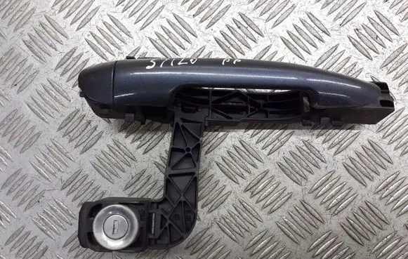 Fiat Stilo Front door exterior handle/bracket 