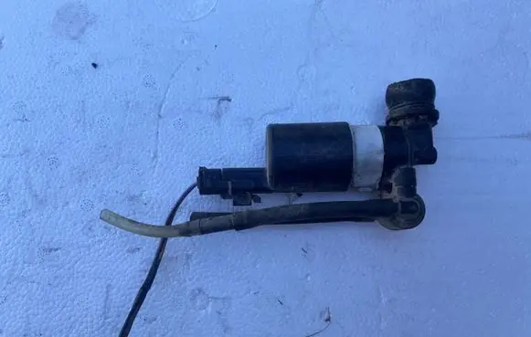 Renault Laguna II Windscreen/windshield washer pump 8200031805 7700430078 289200001R