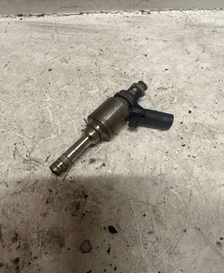 Skoda Octavia Mk2 (1Z) Fuel injector 06H906036F