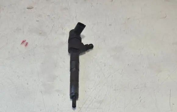 Opel Insignia A Fuel injector 0445110327