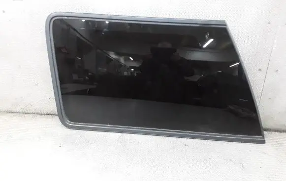 Ford Explorer Rear side window