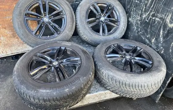 Nissan X-Trail T32 R17 alloy rim RC27707