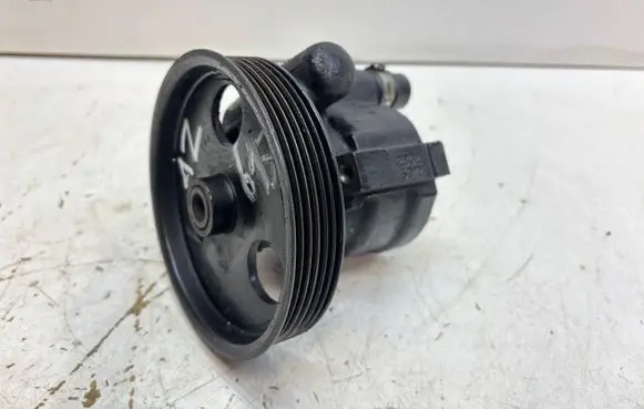 Opel Vectra A Power steering pump 26025012