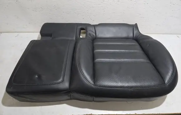 Porsche Cayenne (92A) Rear seat 