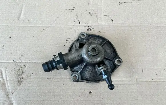 Jeep Grand Cherokee Timing chain cover 