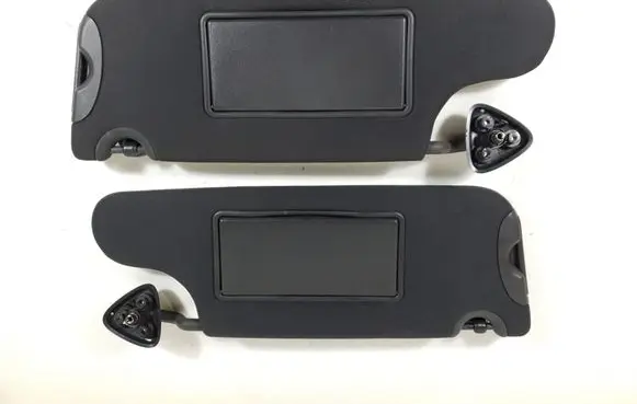 Dodge Challenger Sun visor Unknown