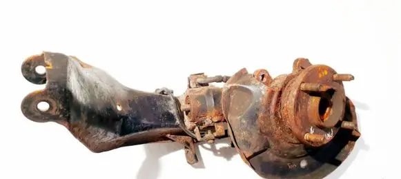 Nissan Primera Front wheel hub