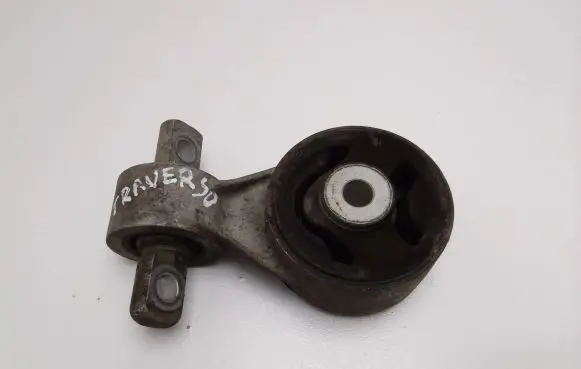 Honda Civic Engine mounting bracket
