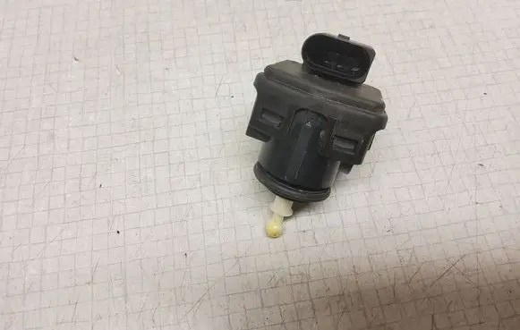 Audi A6 S6 C5 4B Headlight level adjustment motor 4B0941295