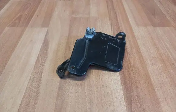 Renault Espace IV ABS pump bracket 570572 8200570572
