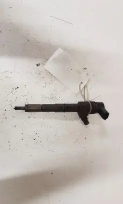 Opel Insignia A Fuel injector 0445110327