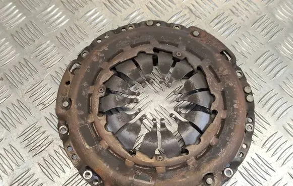Nissan Juke I F15 Pressure plate 
