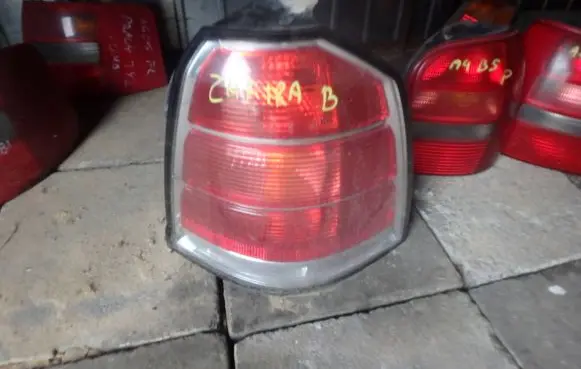 Opel Zafira B Tail light part 