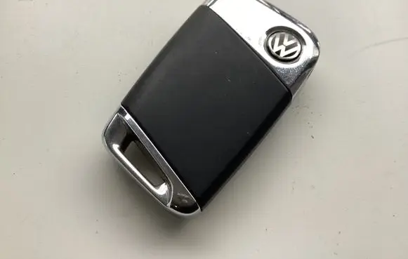 Volkswagen PASSAT B8 Ignition key/card 