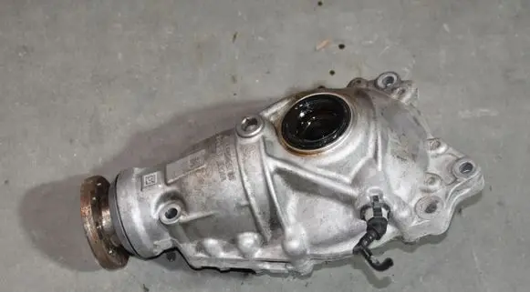 BMW 7 G70 Front differential 8848686