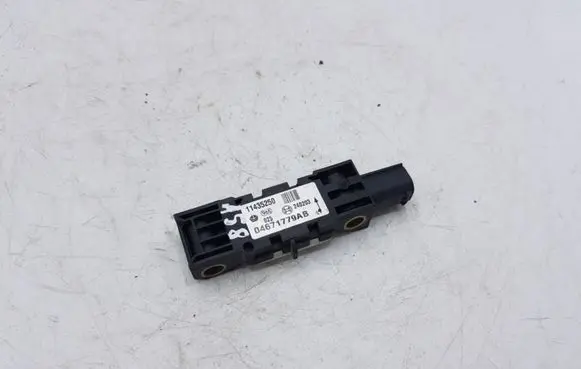 Chrysler Pacifica Airbag deployment crash/impact sensor 04671779AB