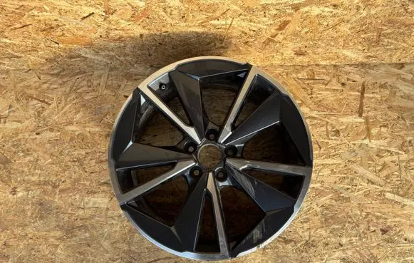 Nissan Qashqai J12 R19 alloy rim K89576K