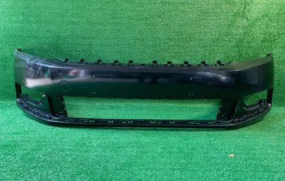 Volkswagen PASSAT B7 Front bumper