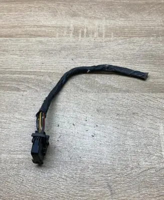 BMW 5 E60 E61 Plug wire 8364654