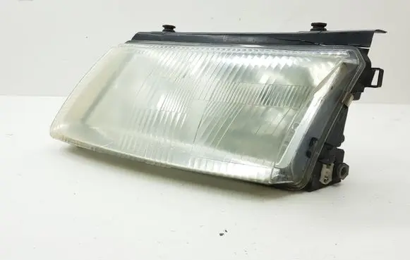 Volkswagen PASSAT B5 Headlight/headlamp 09120541