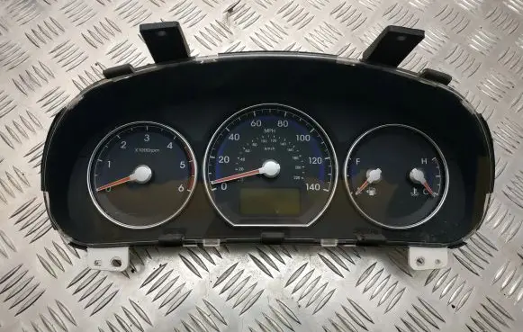 Hyundai Santa Fe Speedometer (instrument cluster) 940112B605