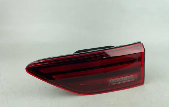 Volkswagen Golf VIII Tailgate rear/tail lights 5H0945094J