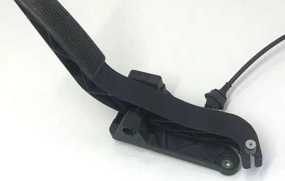 Jeep Grand Cherokee (WK) Accelerator throttle pedal P52109654AB 52109654AB