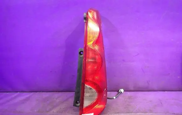 Nissan Note (E11) Rear/tail lights 22016752