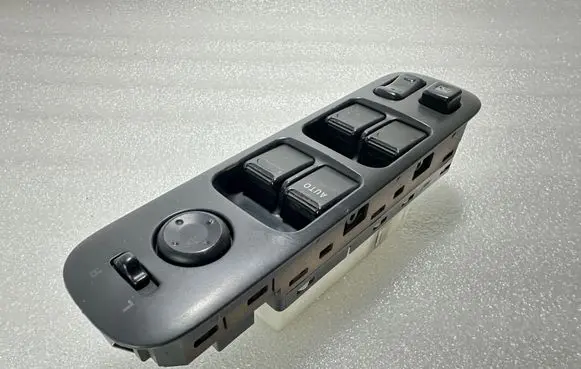 Suzuki Grand Vitara I Electric window control switch 52J20 3313T