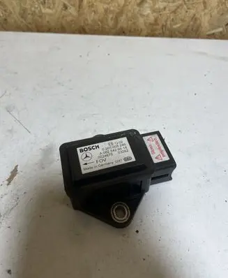 Mercedes-Benz E W211 ESP acceleration yaw rate sensor A0025426618 0025426618