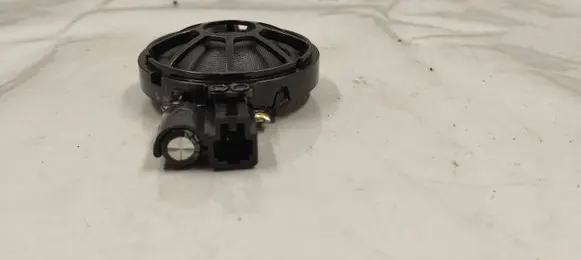 Tesla Model S Front door high frequency speaker 100483300A