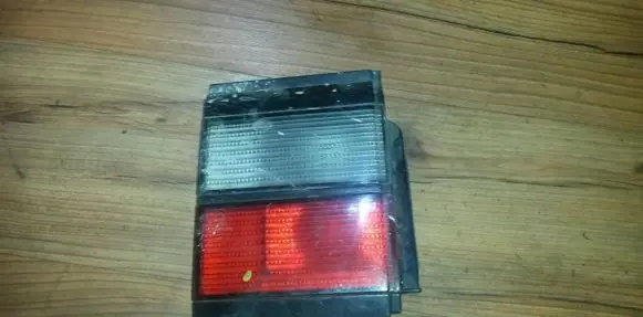 Volkswagen PASSAT B3 Tailgate rear/tail lights 357945107 Nenustatyta