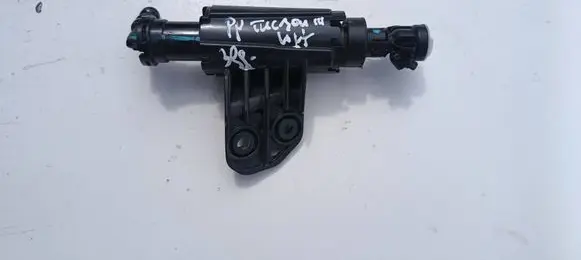 Hyundai Tucson TL Headlight washer spray nozzle D798602600