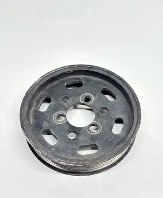 Volkswagen Golf IV Power steering pump pulley 038145255B